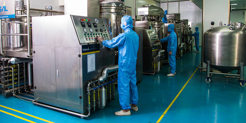 專業(yè)化妝品OEM生產(chǎn) 廣州寶絲捷引領(lǐng)日化用品貼牌代加工潮流